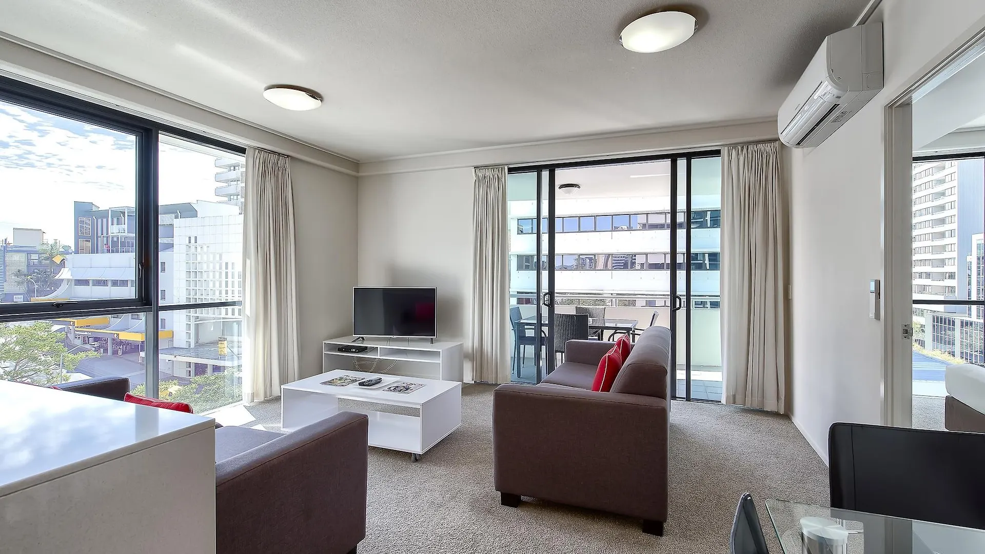 **** Aparthotel Skd Suites Brisbane Australia